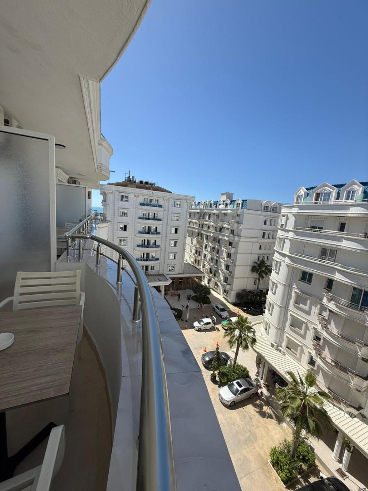 Sevians Apartments Golem  Exterior photo